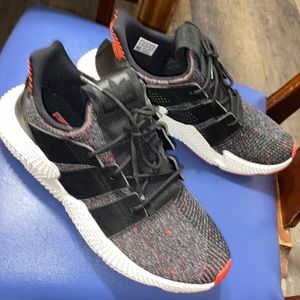 Adidas’s prophere s9 black and orange